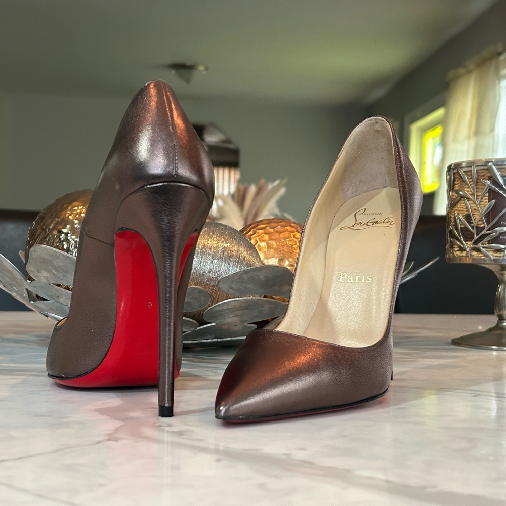 Christian Louboutin Shimmering Brown Heels size 37- 100% authentic
